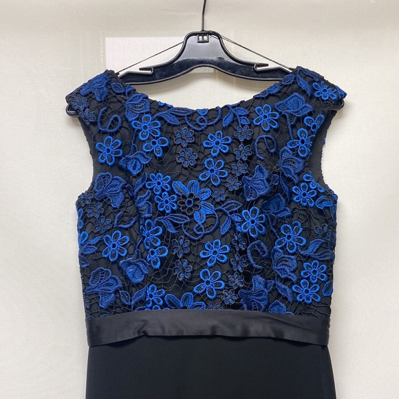 Aidan Mattox floral lace bodice sleeveless long gown - Picture 7 of 9